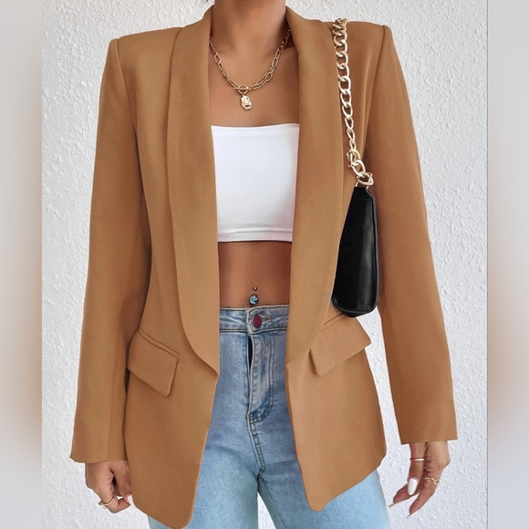 Evelyn Classic Collar Blazer - Tan - Picture 4 of 4